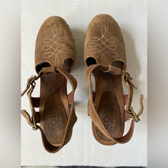 KORS Michael Kors Mary Jane Tan Suede Wood Platform Clog Sandal Size 8 1/2 - Picture 2 of 14